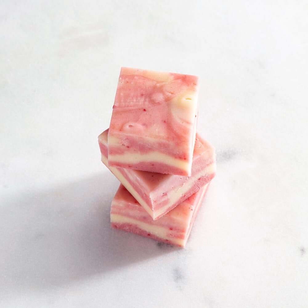 130g Raspberry & Cream Fudge