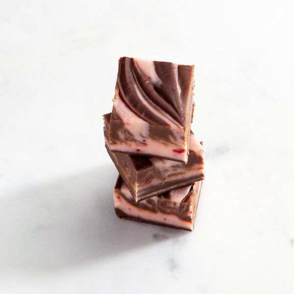 130g Strawberry & Chocolate Fudge